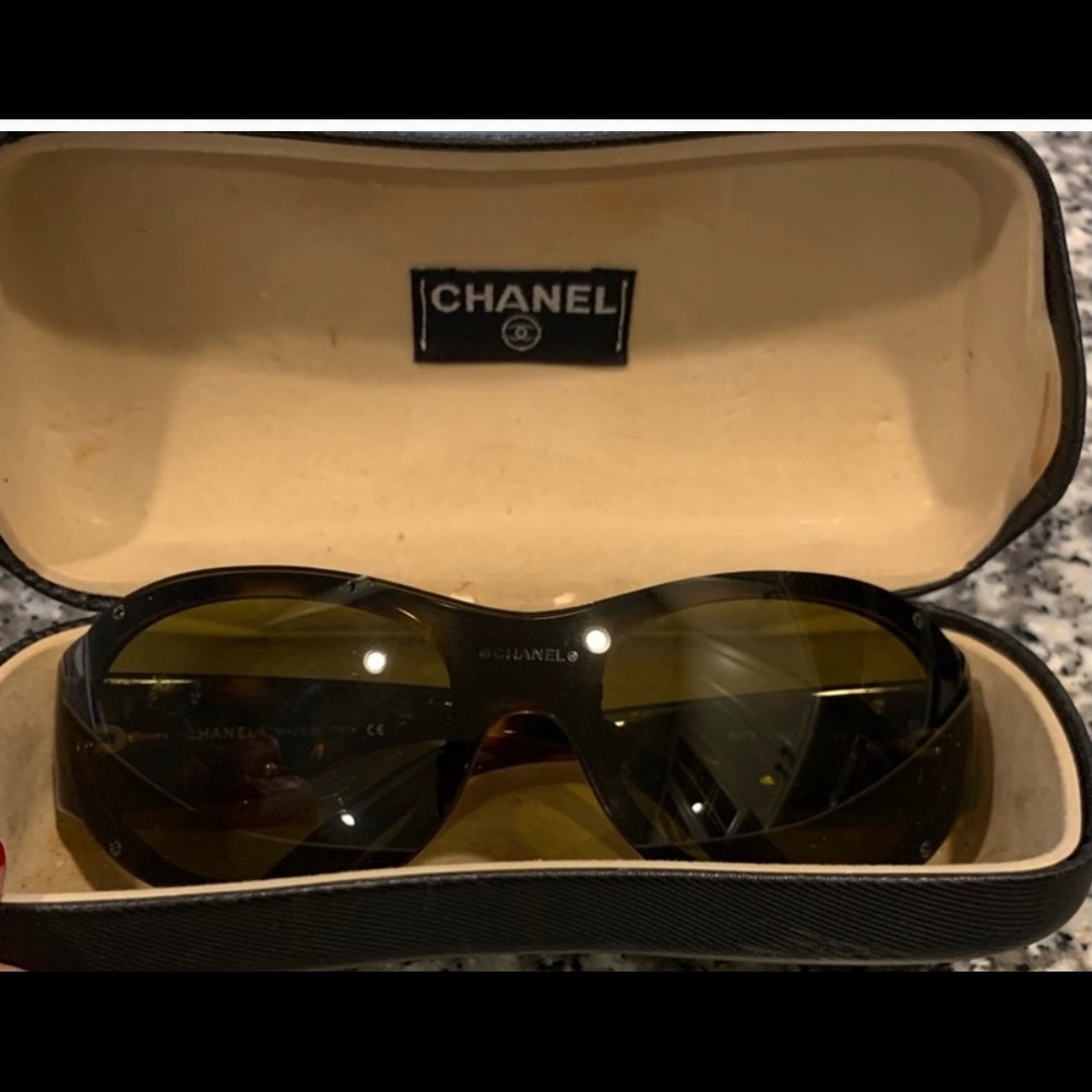 CHANEL LENTES (SUNGLASSES)